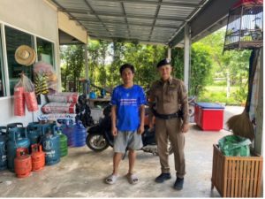 เจ้าหน้าที่สายตรวจ ได้ออกประชาสัมพันธ์และขอความร่วมมือผู้ประกอบการร้านซ่อมรถจักรยานยนต์ในพื้นที่